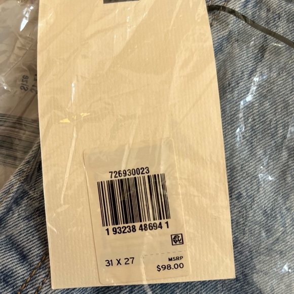 NWT Levi’s Ribcage Straight Ankle Jeans 31 Waist - Picture 4 of 6